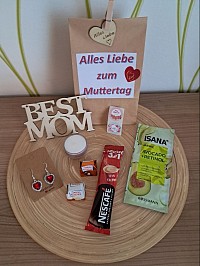 Geschenktüte zum Muttertag mit Ohrringen