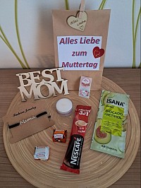 Geschenktüte zum Muttertag mit Armband